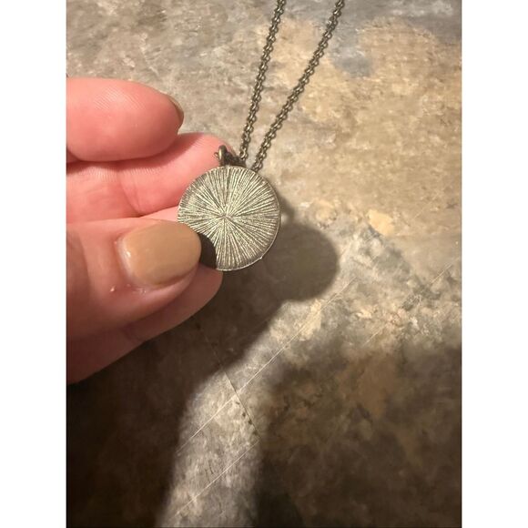 I love you to the moon and back pendant necklace - Picture 3 of 3